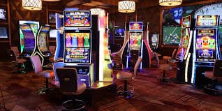 fong shen Sportsbook တွင် ဘောလုံးပွဲ live betting ကစားနေသောကစားသူ